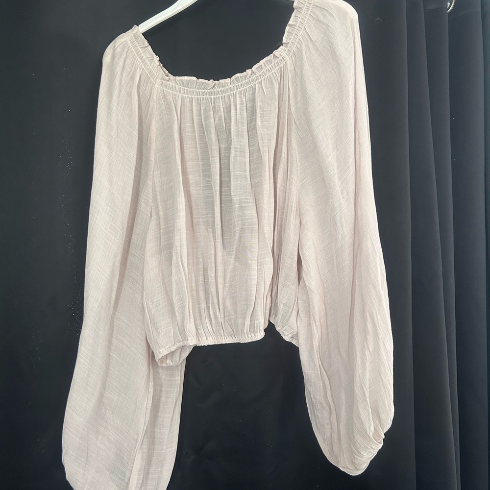 NWT, never been worn MIOU MUSE top, Open back.